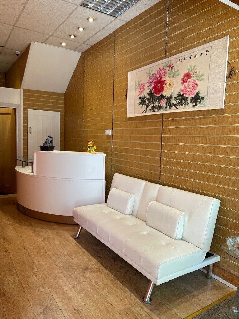 128 Salop Street WV3 0RX Relax Oasis