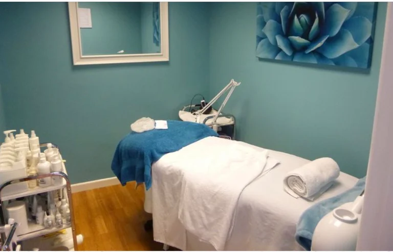 £50 Full Body Massage 1h Hammersmith London