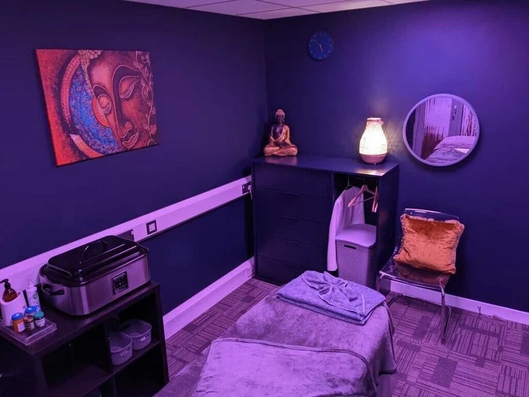 Satisfying, Stress Relieving, Relaxing, Clean And Friendly Massage Spa Traditional Thai