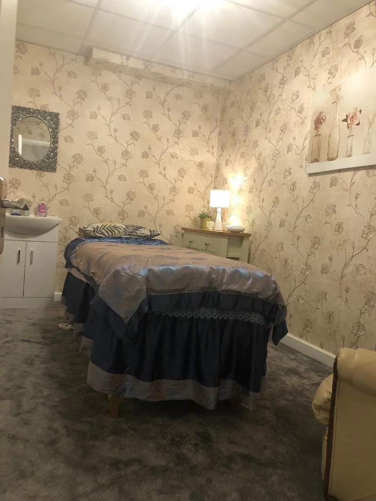 Massage Hall Green (Hong Therapy Centre) - West Midlands