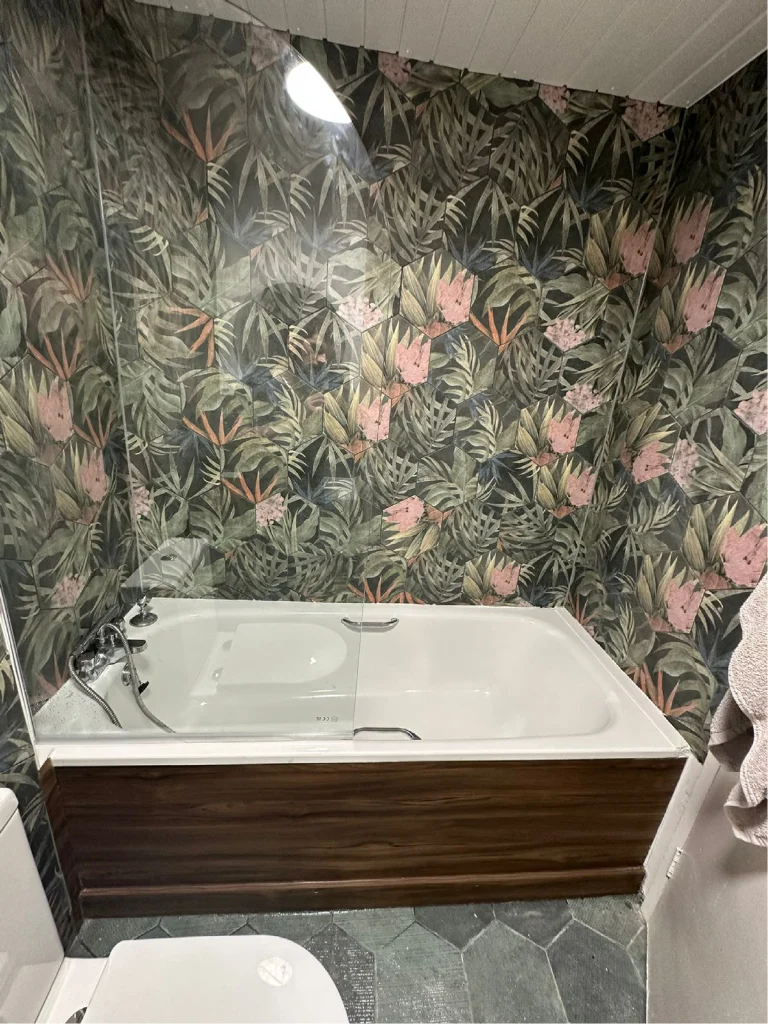 New Luxury Massage In Leytonstone, London