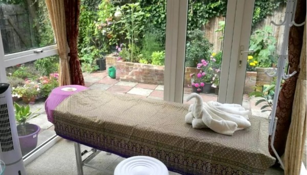 Licensed Therapist - Full Body Thai Massage In Nottingham