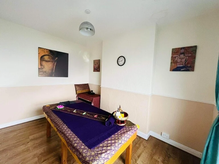 Golden Hands Thai Therapy & Massage Spa - Huddersfield, West Yorkshire