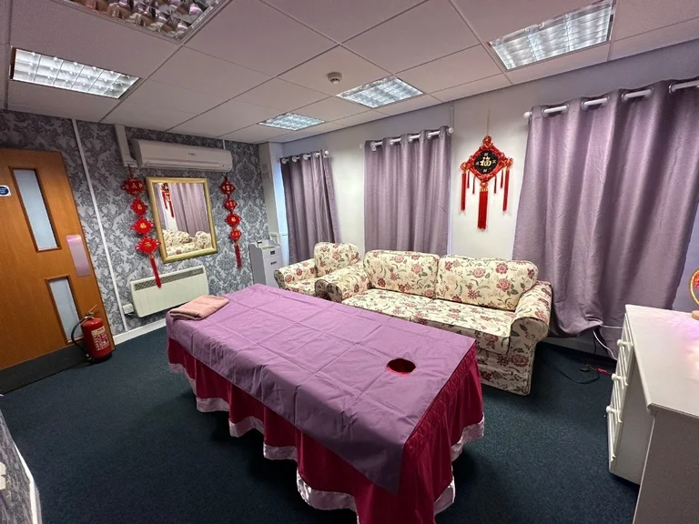 China Studio Chippenham | Relaxing Massage Centre, Wiltshire