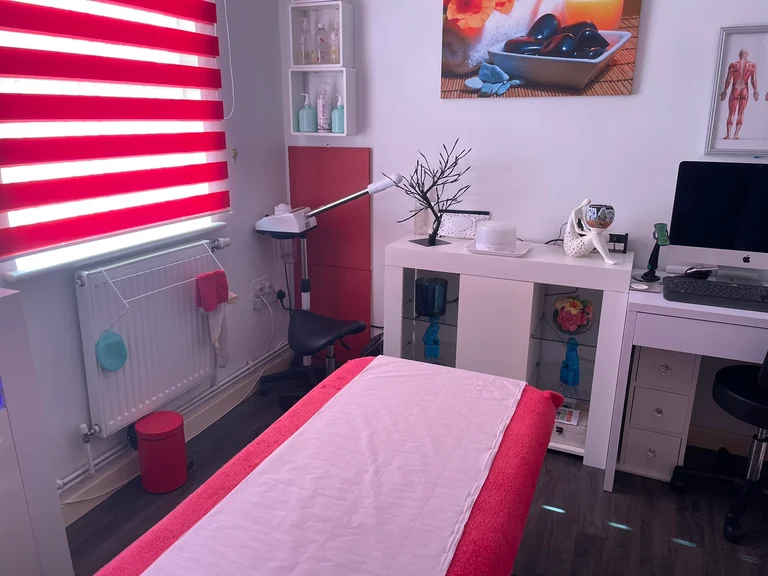 Massage By Qualified Male Massage Therapist Tredegar, Blaenau Gwent