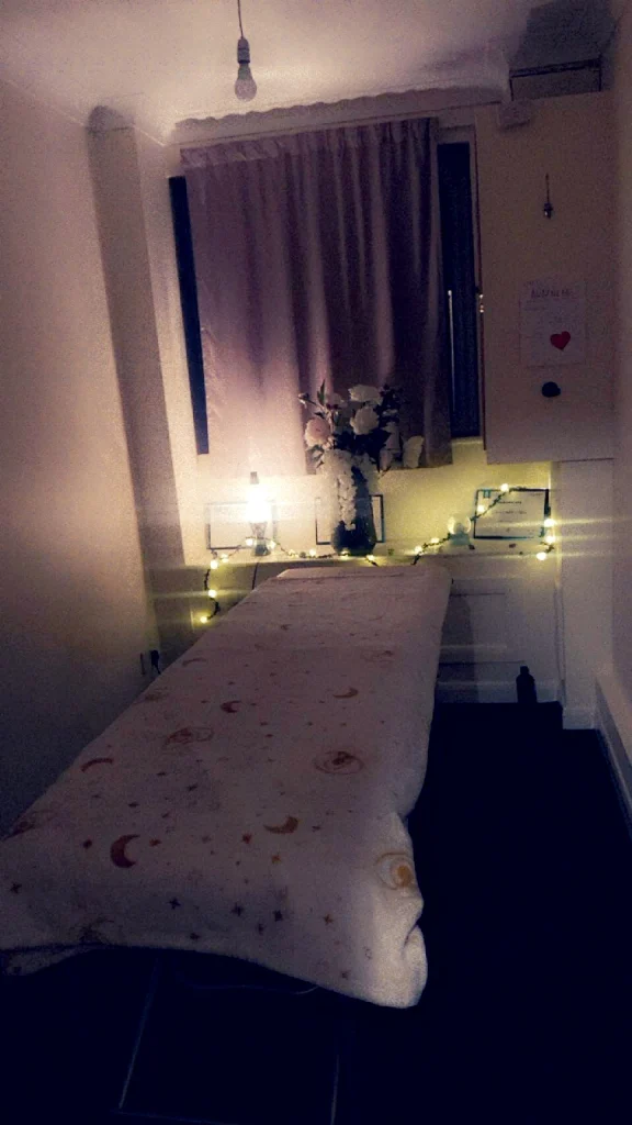 Deep Tissue Massage - Relaxing Massage - Essential Oils massage