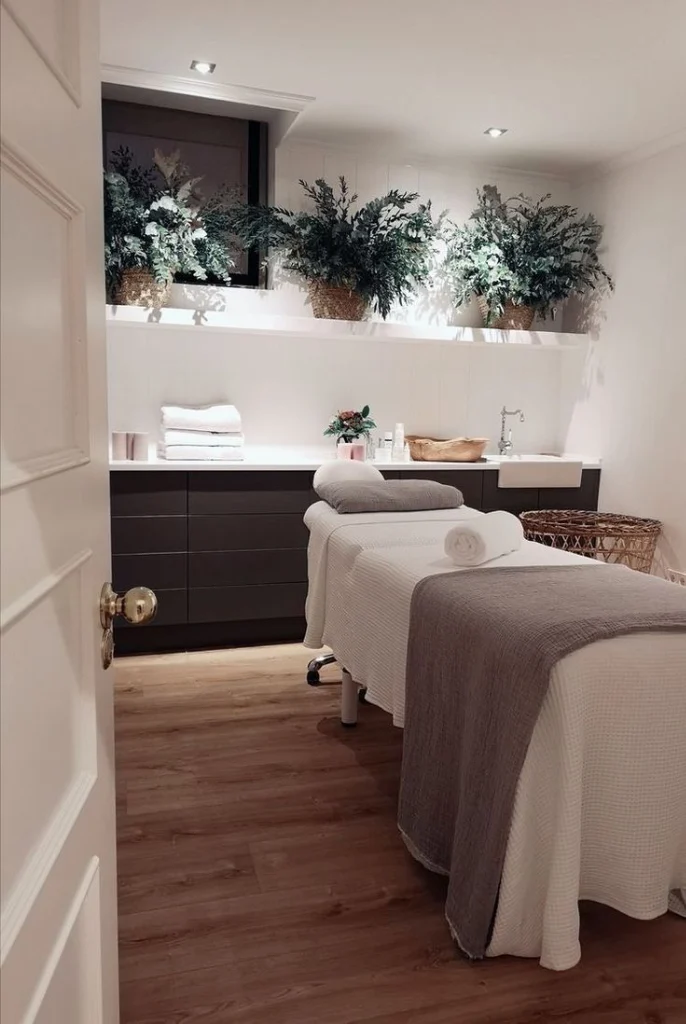 Lavender Hot Oil Massage By Luna Dulwich, London