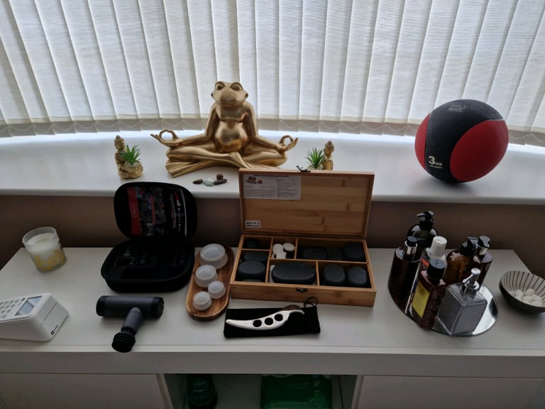 4 Hand Massage Kent: Ultimate Relaxation Experience