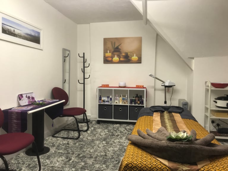 Thai Massage in Newport Newport
