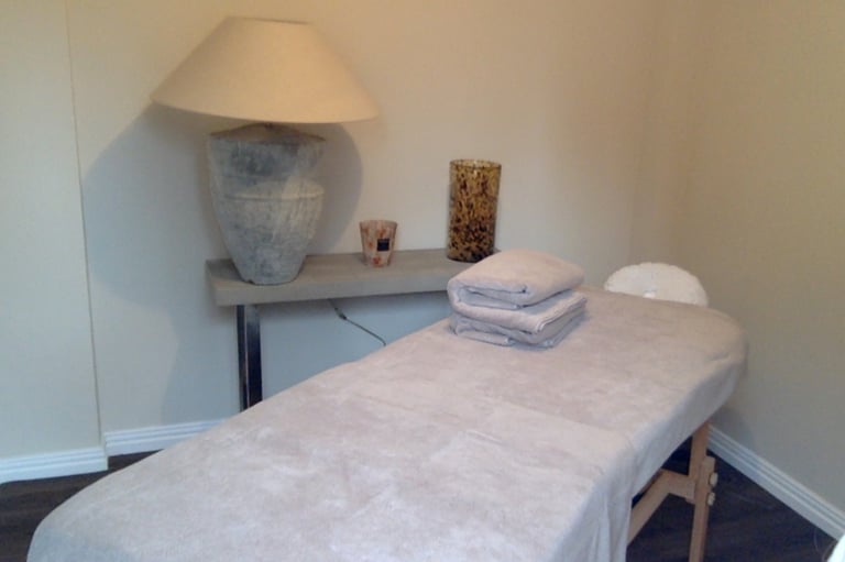 Fully Qualified Massage Therapist - Based in Shadwell, Leeds