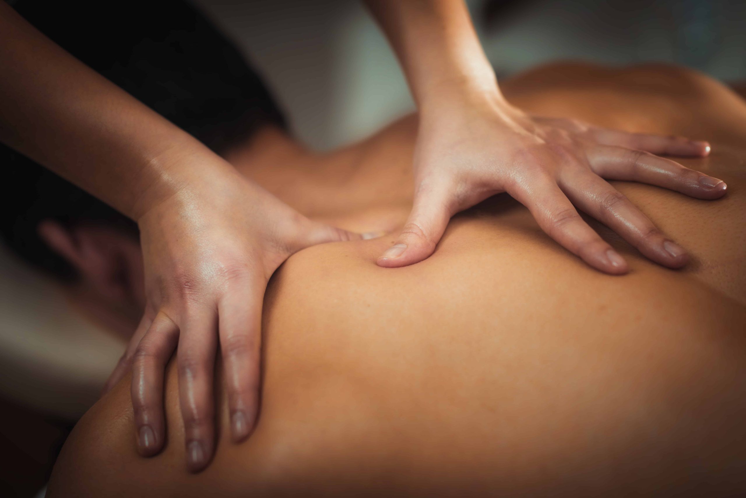 ‘Mobile’ Only - Professional Indian Female Massage Therapist In London
