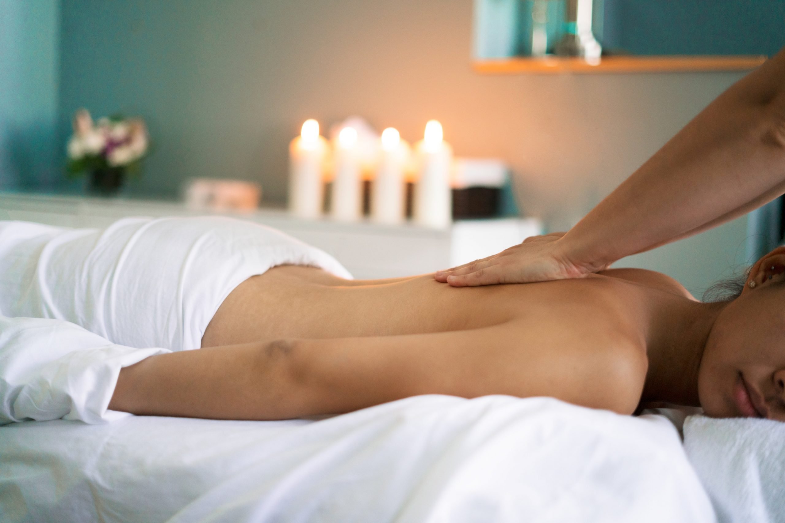 Qualified Female  Masseuse - Swedish, Lomi, Deep, Hot Stone, Reflexology - Peterborough