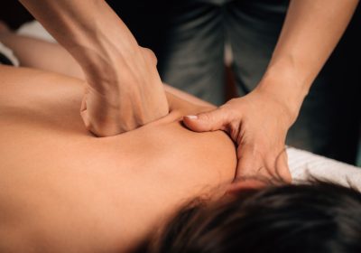 deep-tissue-massage-on-back