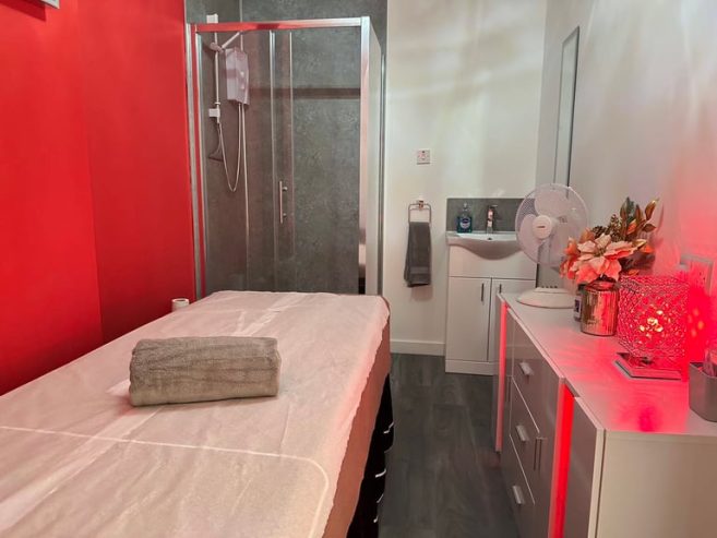 Oriental Chinese Massage Woking Amazing Hands
