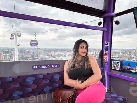 Mobile Massage Therapist Nadia From London