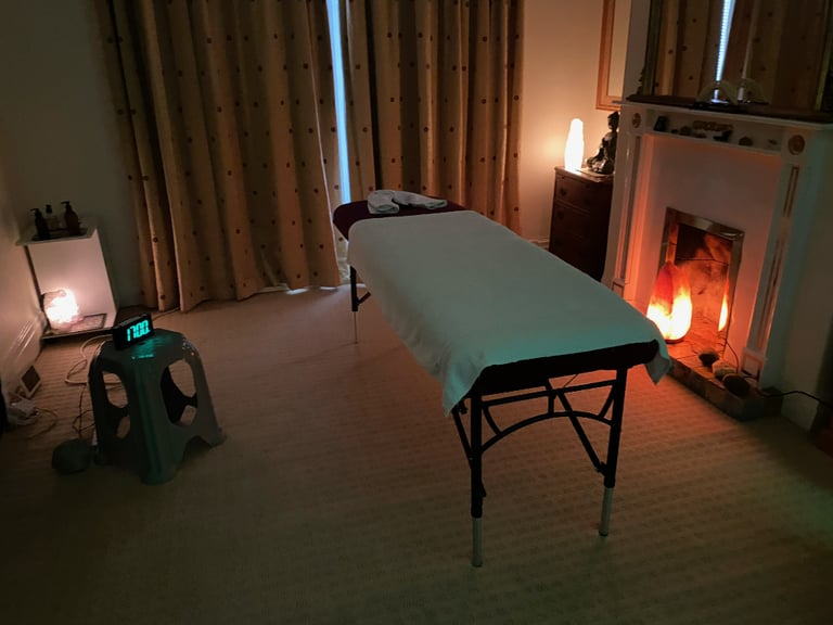 Leeds Massage Studio: Raynor Naturopathic Deep Tissue Therapy & Swedish Massage