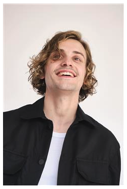 Massage Therapist In Tower Bridge, London