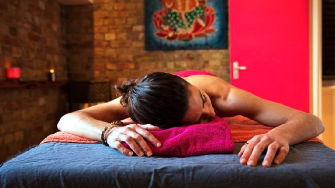 Luxurious Massage In Plaistow