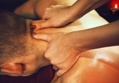 masseur-doing-neck-massage-man-spa-salon_168410-508