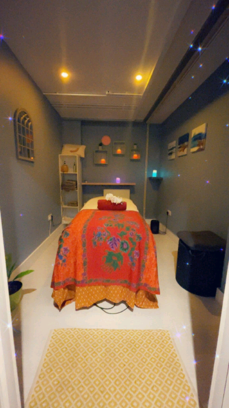 Four Hands Thai Massage In Kingston, London