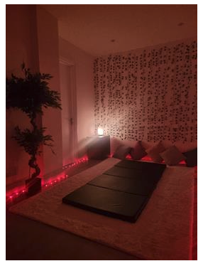 New Massage Therapist In London Roberta