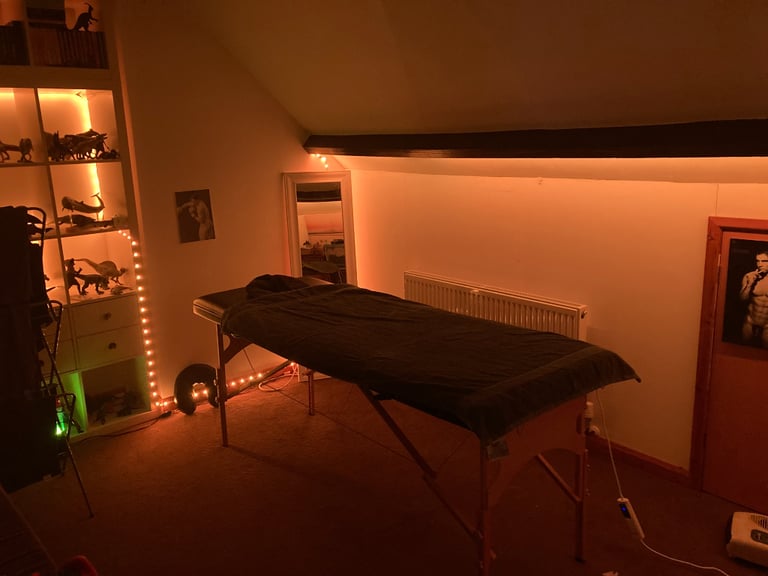 Oil Massage By Male In Hempstead, Hertfordshire