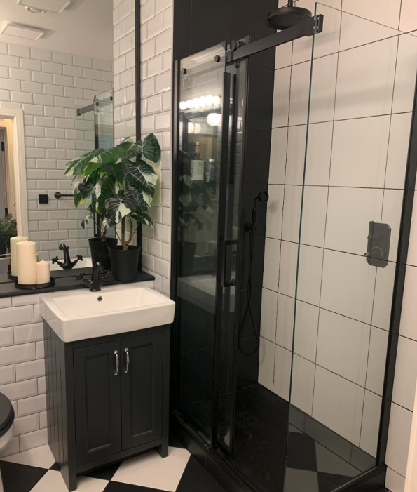 Massage In SE16 London - Hot Stone Massage, Aromatherapy, Body Scrubs