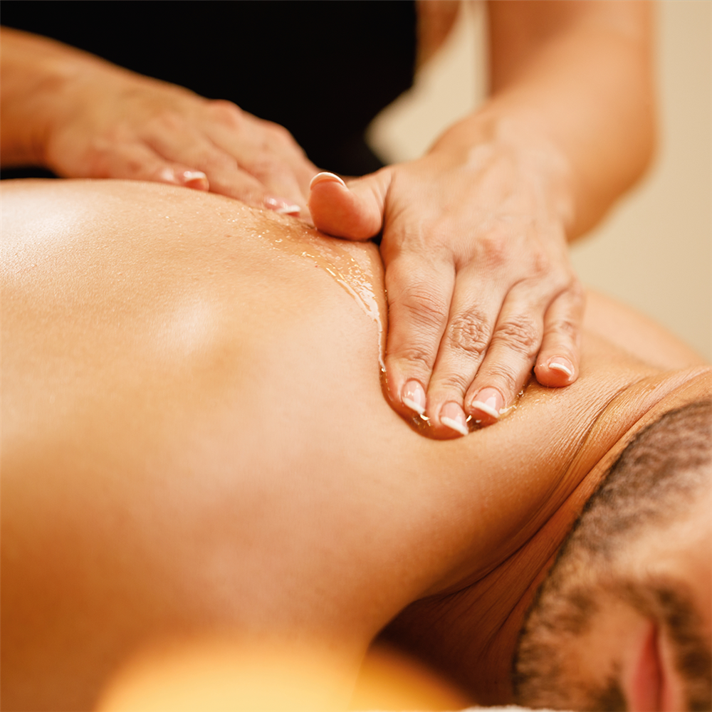 Full Body Massage With Hot Oil By Professional Masseuse Woodford Green, London