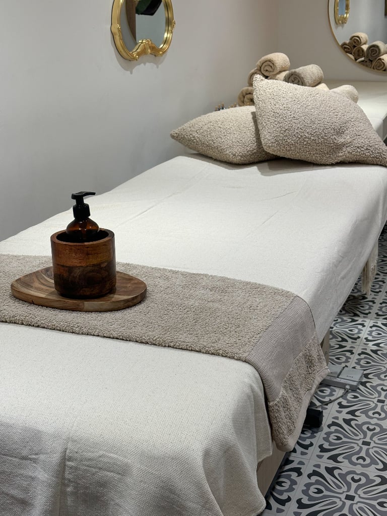 Mobile Male Massage Therapist In Hackney - Book A Session Today! Hackney, London