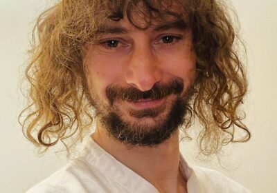 Ari-Ayurvedic-Massage-Therapist-3