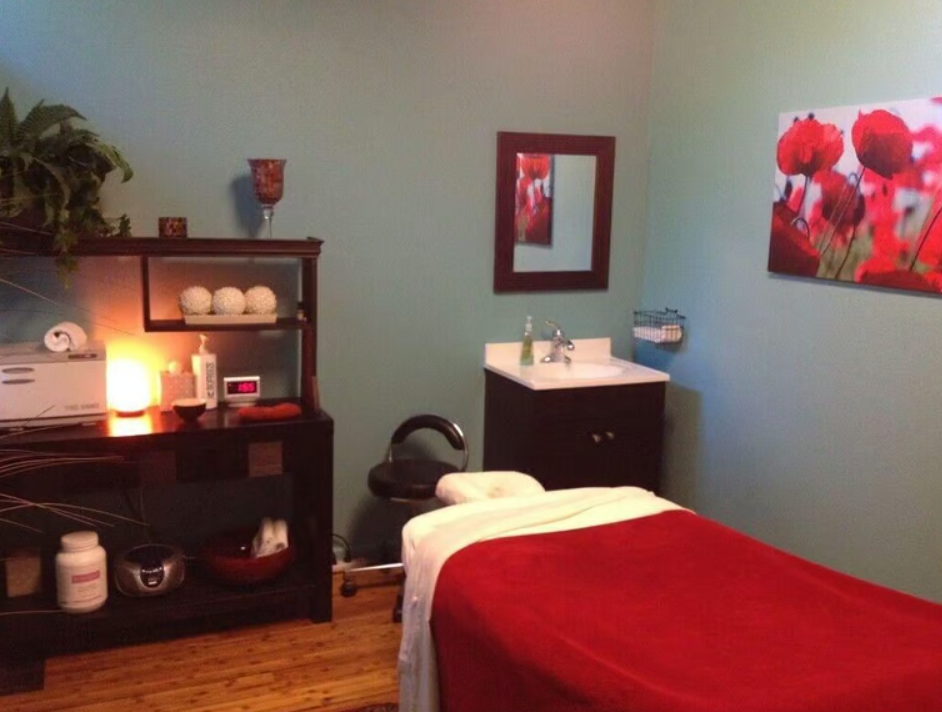 Full Body Relaxing Massage, Black Stone Therapy In Archway, Highgate, Finsbury Park, North London