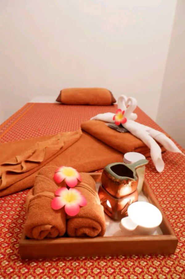 4 Hands 90minutes £100 Real Thai Massage In Islington, London