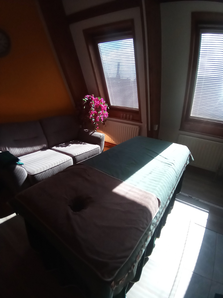 Oriental Asian Chinese & Full Body Massage Bagshot