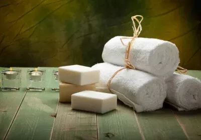 depositphotos_6554368-stock-photo-towels-and-soap