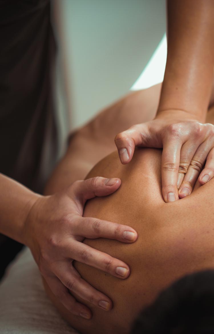 Professional Massages In Ilford East London By Vali - Swedish, Deep Tissue & Aromatherapy