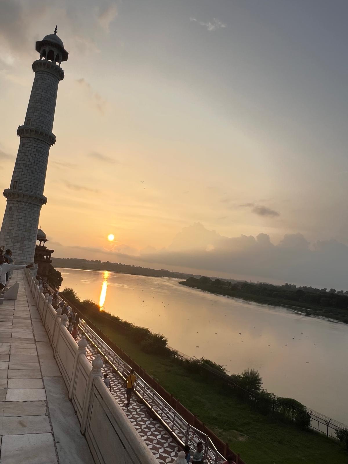 Elite Male-To-Male Massage Holistic Brilliant