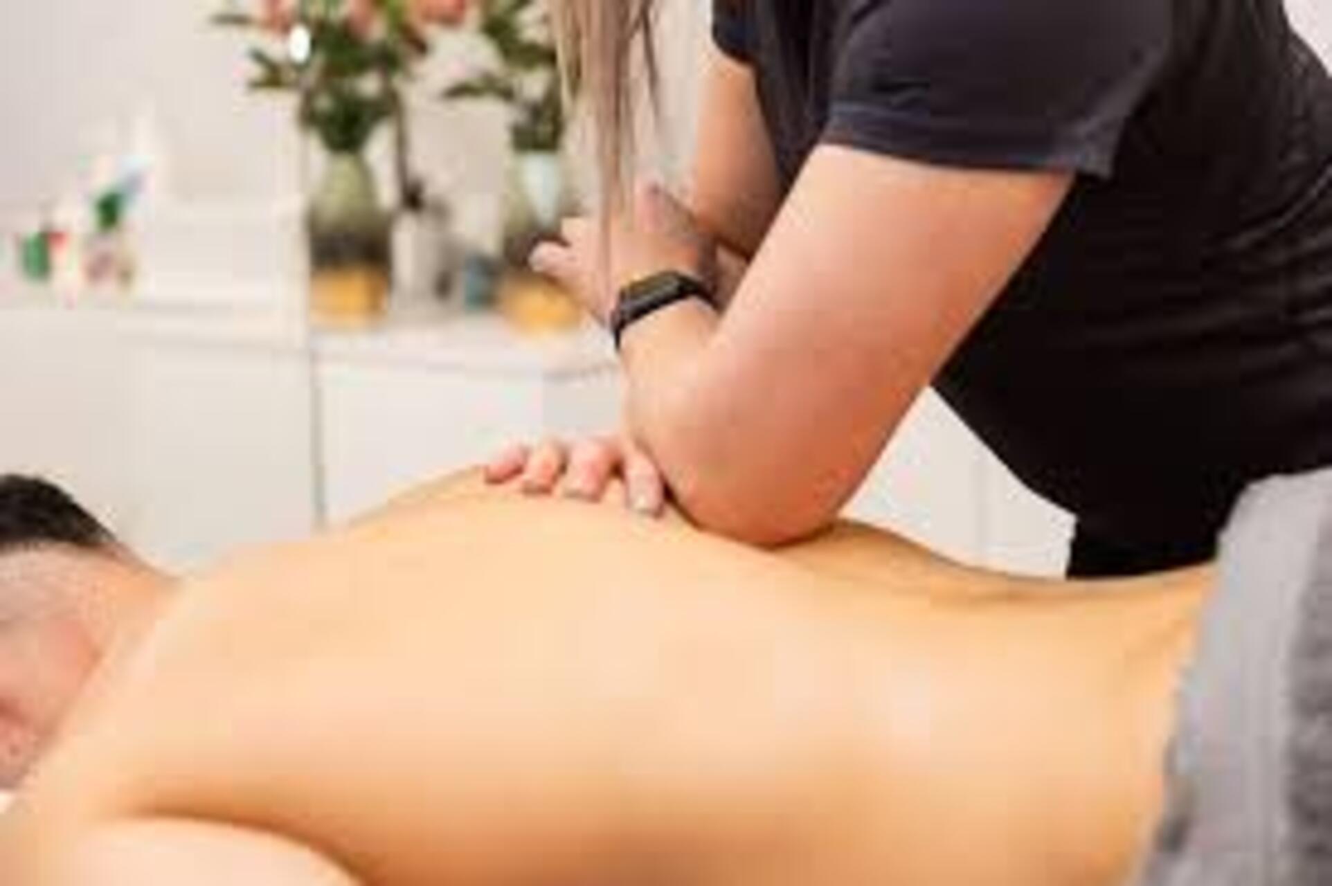 Deep Tissue & Relaxing Massage - Incall/Outcall (Stratford, London)